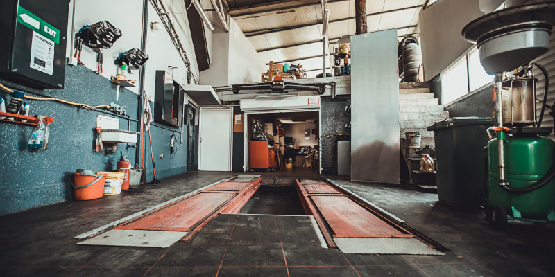 4 Tips to Choosing the Right Auto Repair Shop
